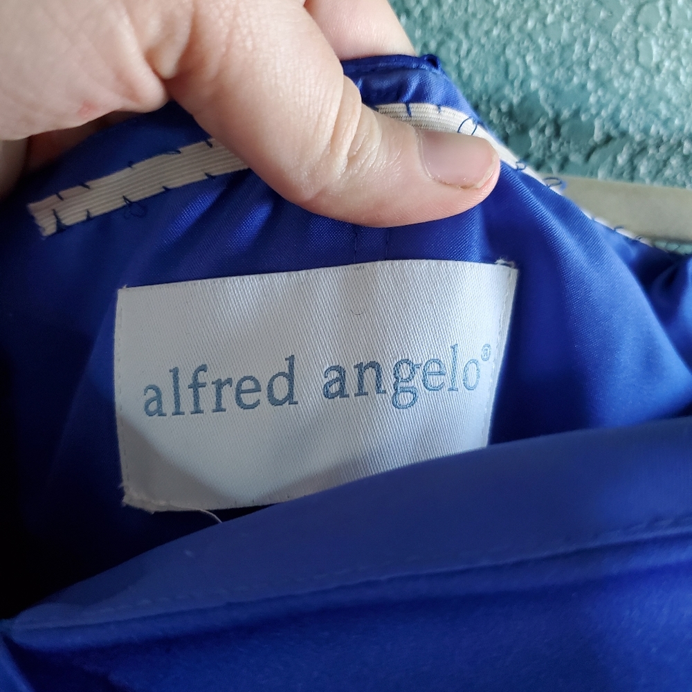 Alfred Angelo Gown - Picture 4 of 6